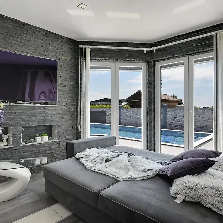 Modern In Fa Ana With Private Pool Villa *