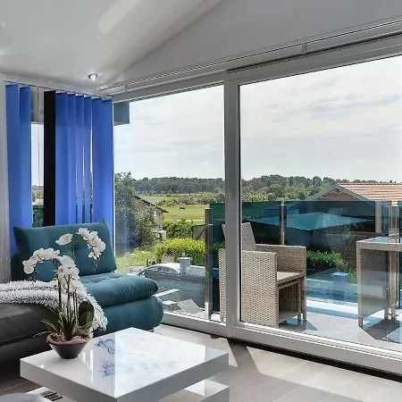 Modern In Fa Ana With Private Pool Valbandon