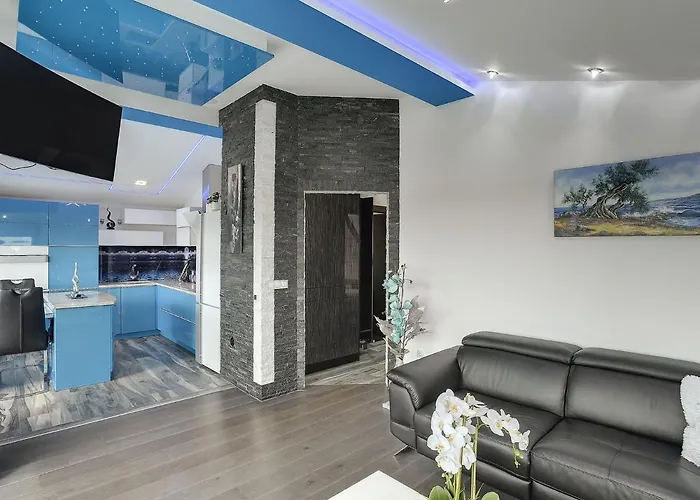 Villa In Fa Ana Near With Pool *